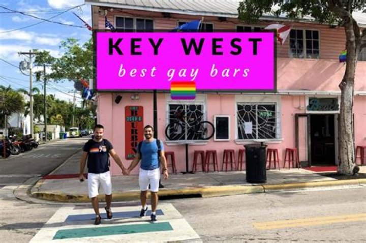 Are there any gay bars in Bermuda?