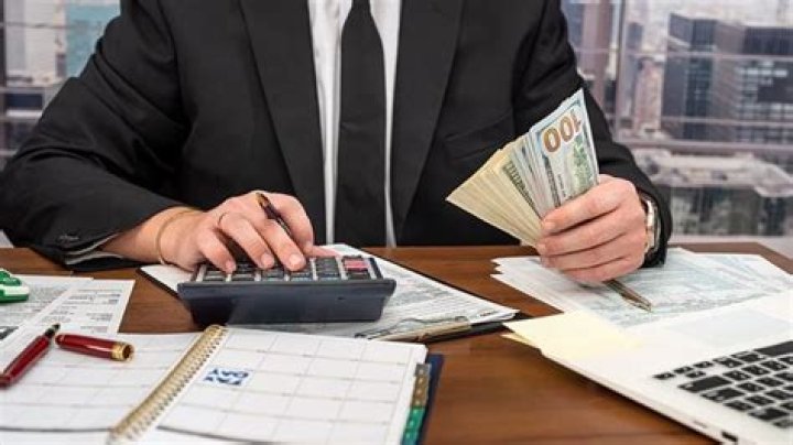 Can you be an accountant without doing taxes?