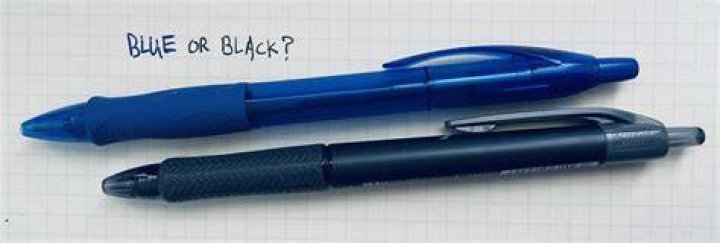 Do checks need to be in blue or black ink?