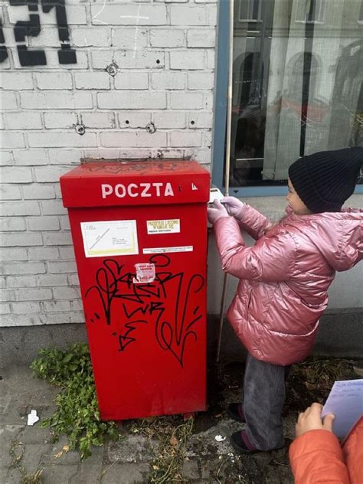 How does the post office work?