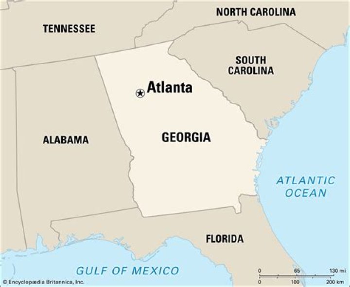 How far is Atlanta Georgia by plane from DC?