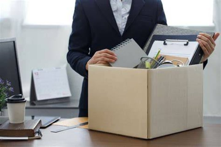 How long does it take to find a job after a layoff?