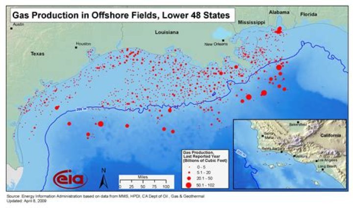 How many offshore drilling rigs are there in the Gulf of Mexico?