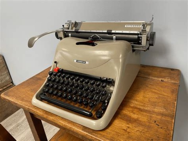 How much did a typewriter cost when it came out?
