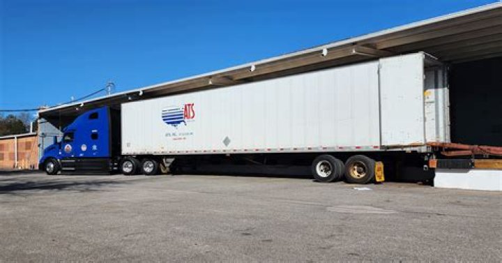 How much does it cost to rent a 53 foot dry van trailer?