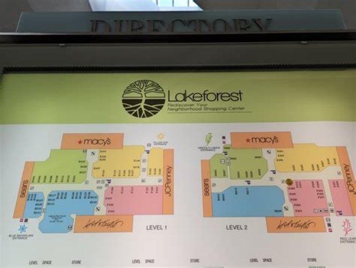 What happened to Lake Forest Mall?
