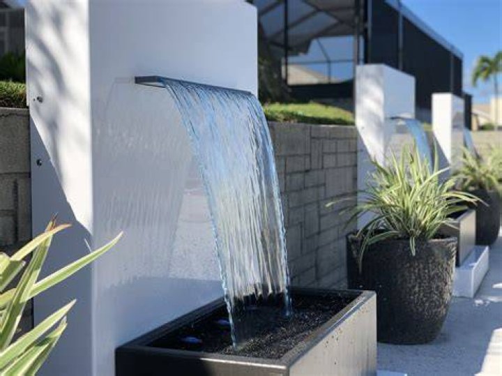 When were drinking fountains integrated?