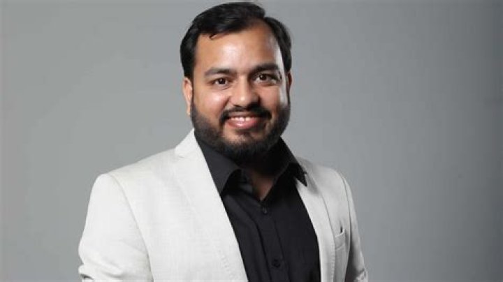Who is the owner of Grasim?