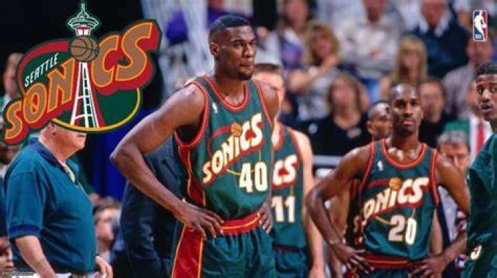 Why did all the Sonics in PA close?